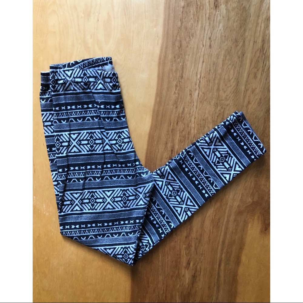 Poof! Leggings